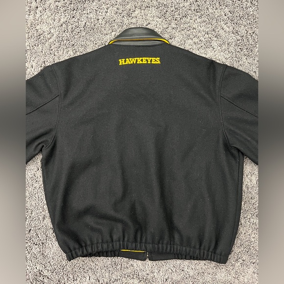 Vtg UNIVERSITY OF IOWA Golden Bear Black Leather Wool Sz Med Varsity Jacket USA! - Picture 7 of 12